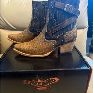 Freebird Women's Morgan boots